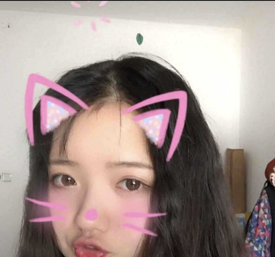 00后小嫩妹