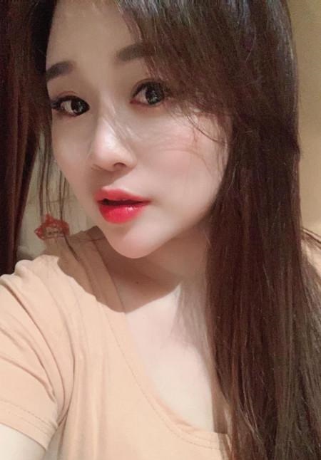 南山美乳少妇