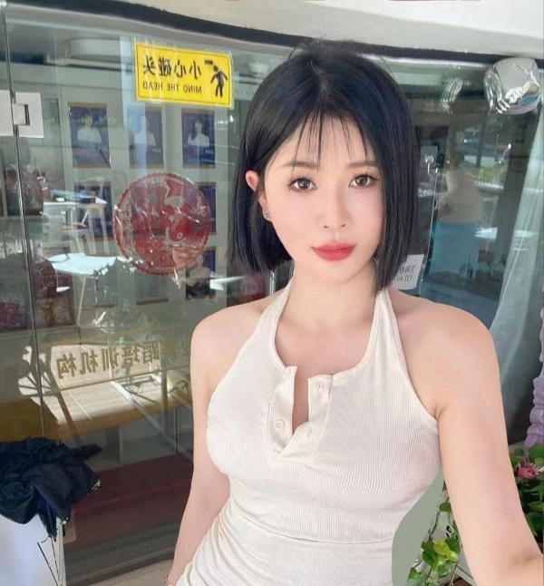 凹凸有致贴心老师