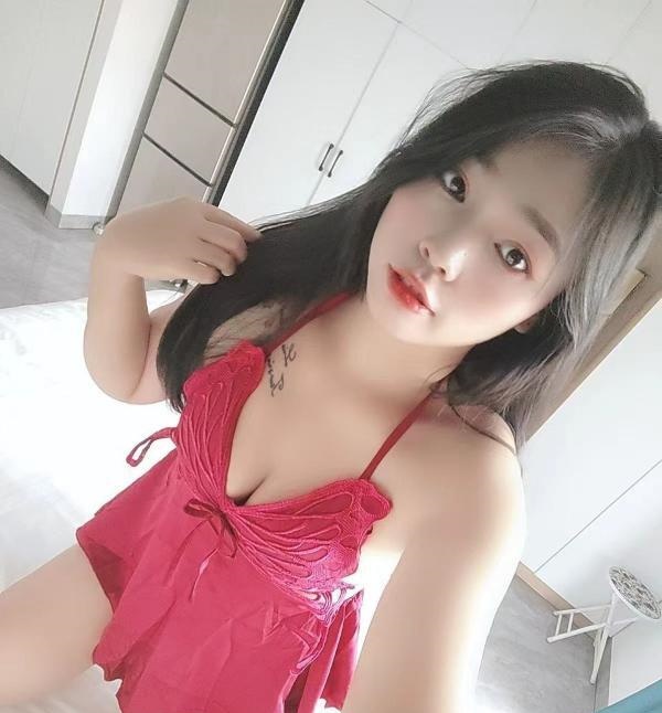 蜜桃奶香奈奈