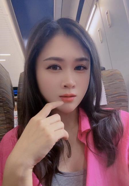 兼职医美小姐姐