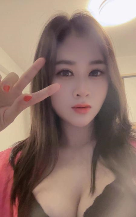 兼职医美小姐姐