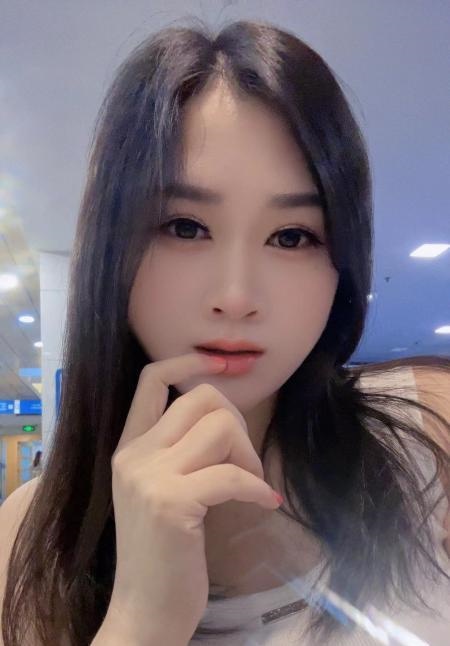 兼职医美小姐姐
