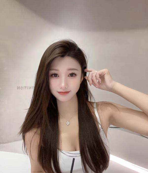 新建区性格好大胸妹