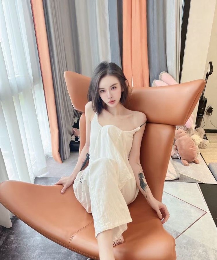 庐阳妖女飘飘