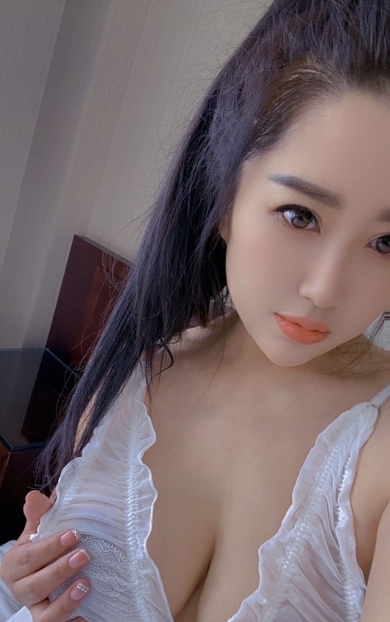 大奶少妇素颜