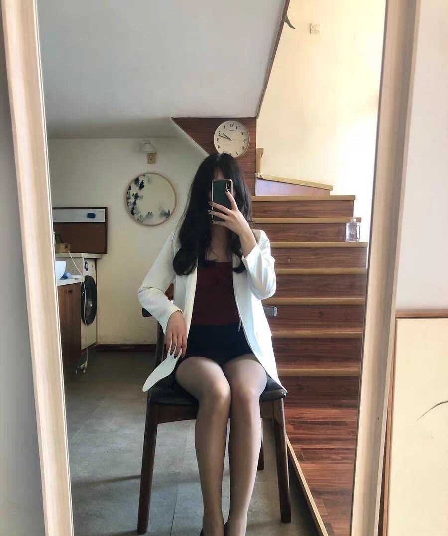 尤物黑丝小宝贝
