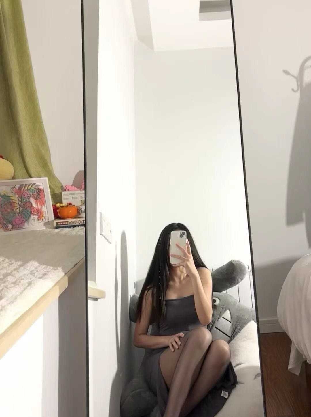 尤物黑丝小宝贝