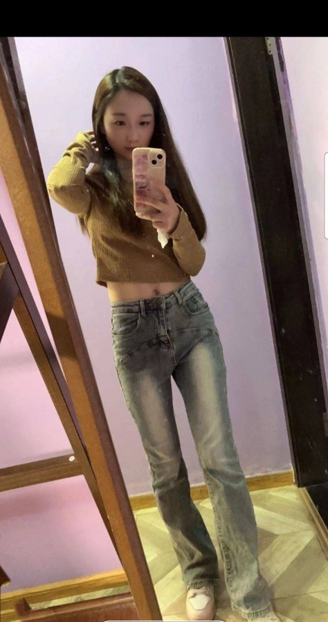 上海闵行年轻妹子，本人已验证，货不对板出门被车撞