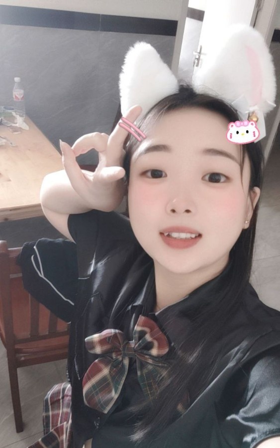 东站可爱风妹妹