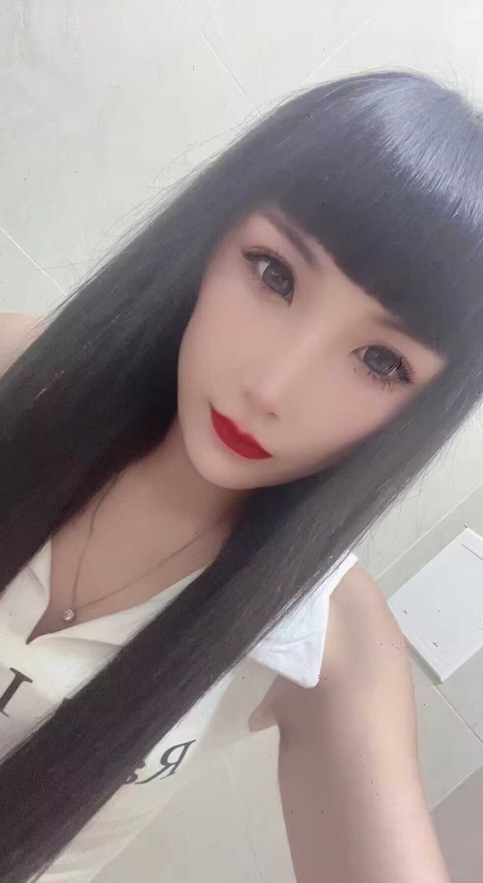 河东披肩发少妇