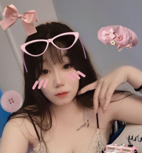 天河E胸大奶妹