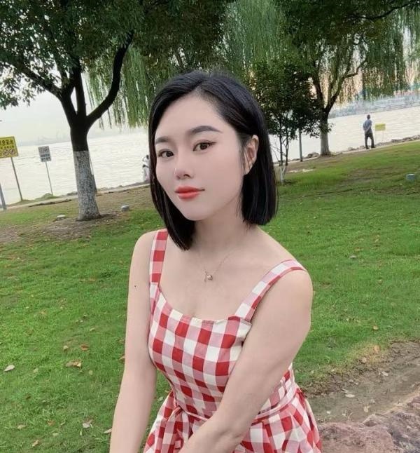 江阴短发风骚妹子