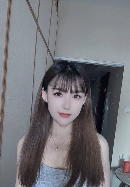 服务大奶琳琳