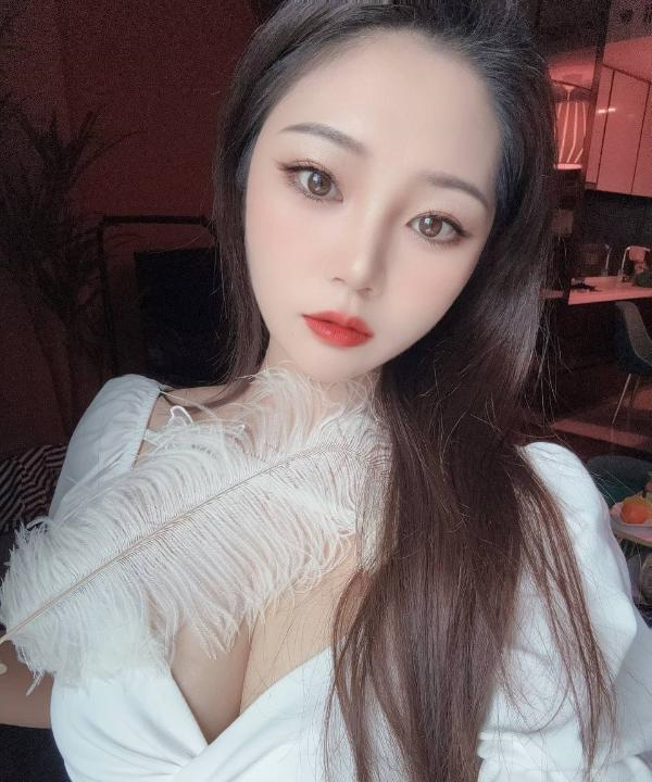 大胸MIMI