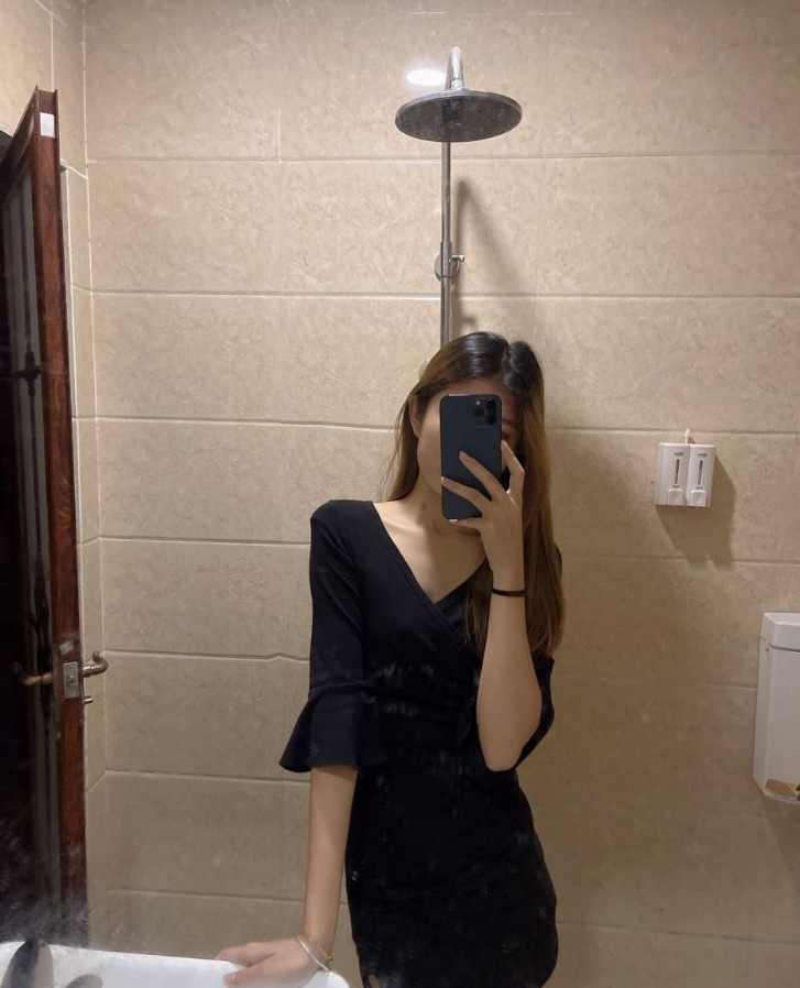 御龙城长腿少妇