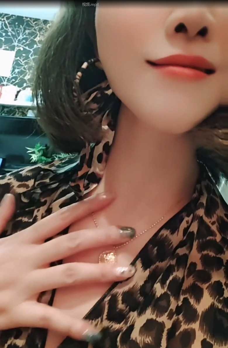 立水桥黑丝美腿瑜伽