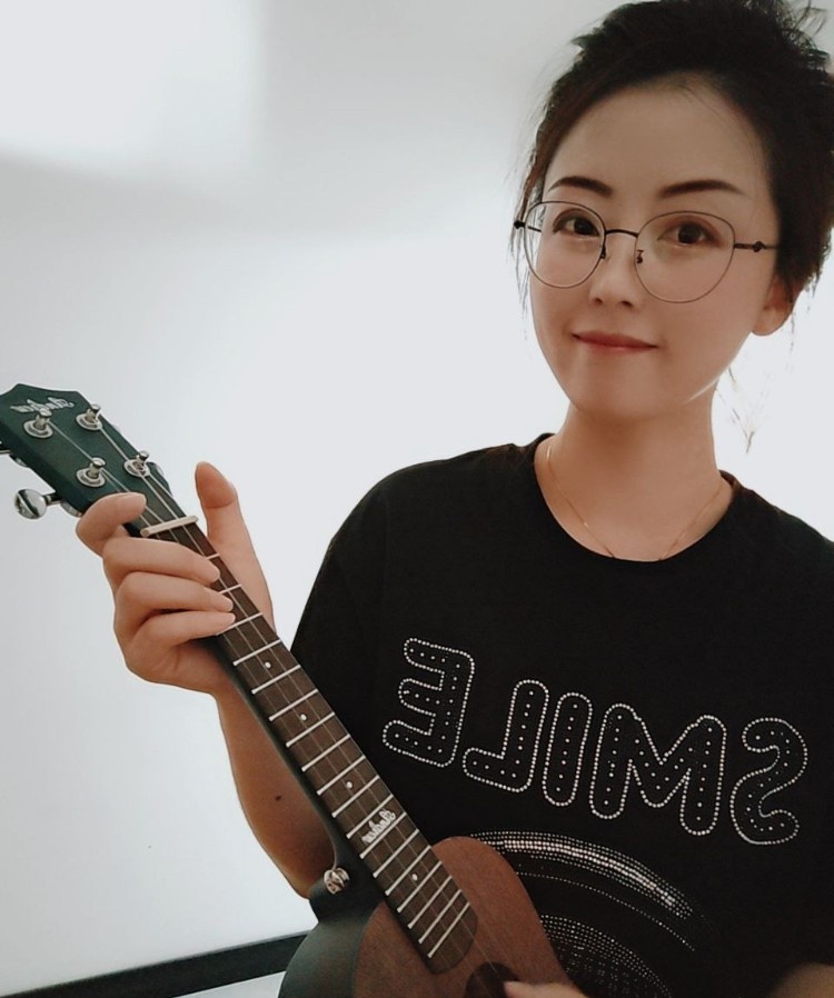 滨海大胸美女 千千结
