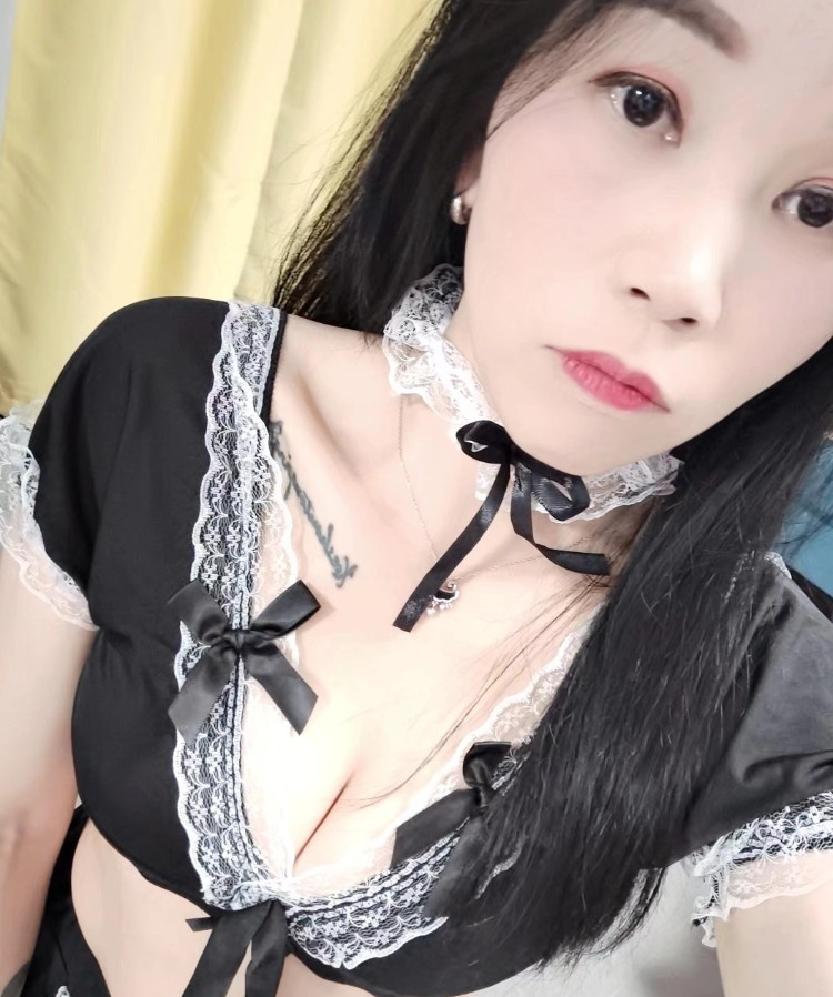 华丽服装模特个人兼职