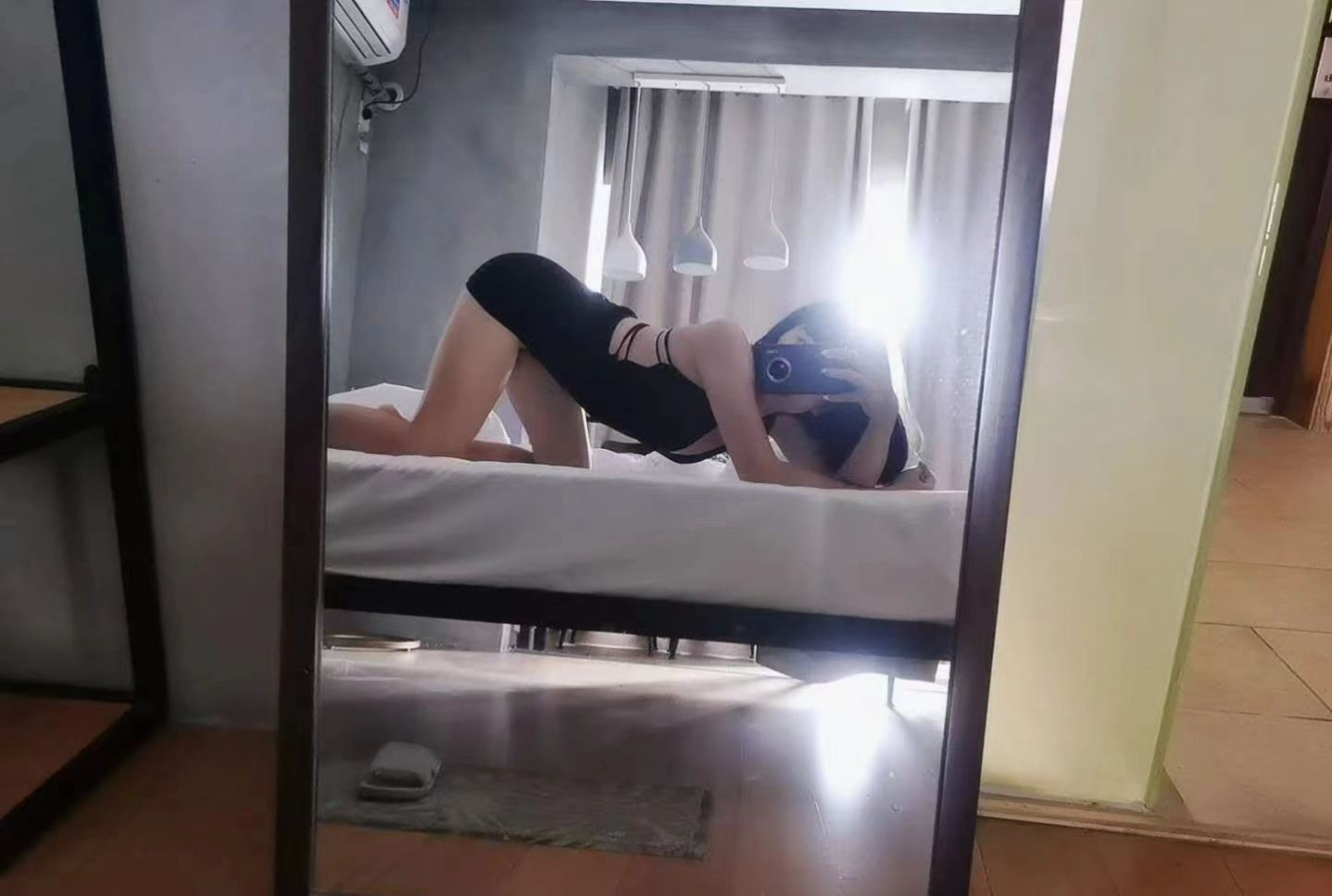 华丽服装模特个人兼职