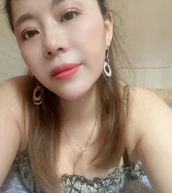 五华区大屁股少妇