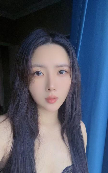 颜值大胸妹