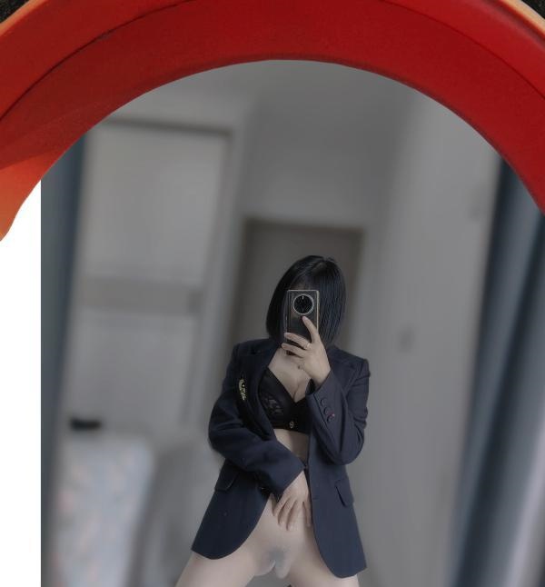 短发女神雨菲