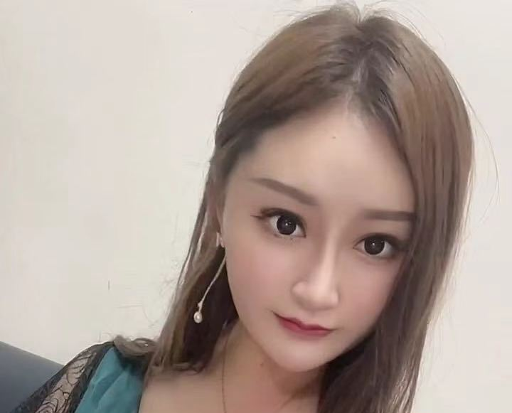 性感长腿依依