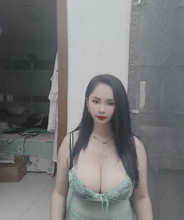 继续回访身材火辣少妇