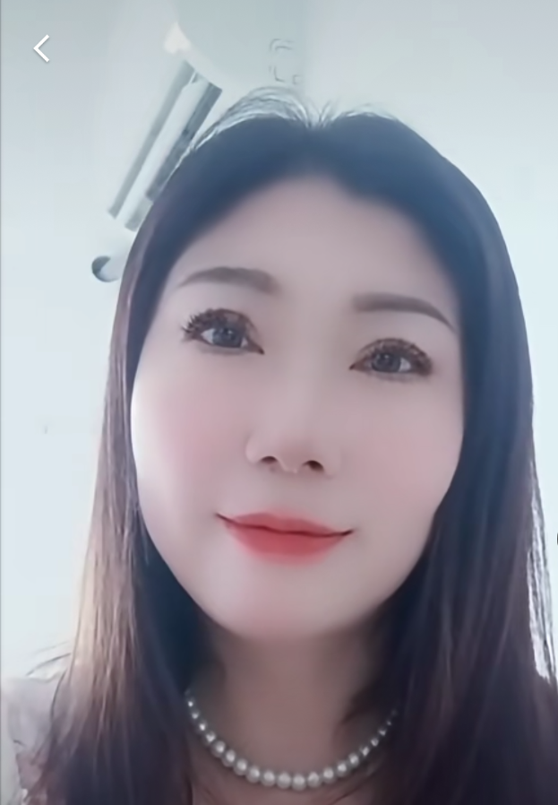兼职人妻骚气冲天