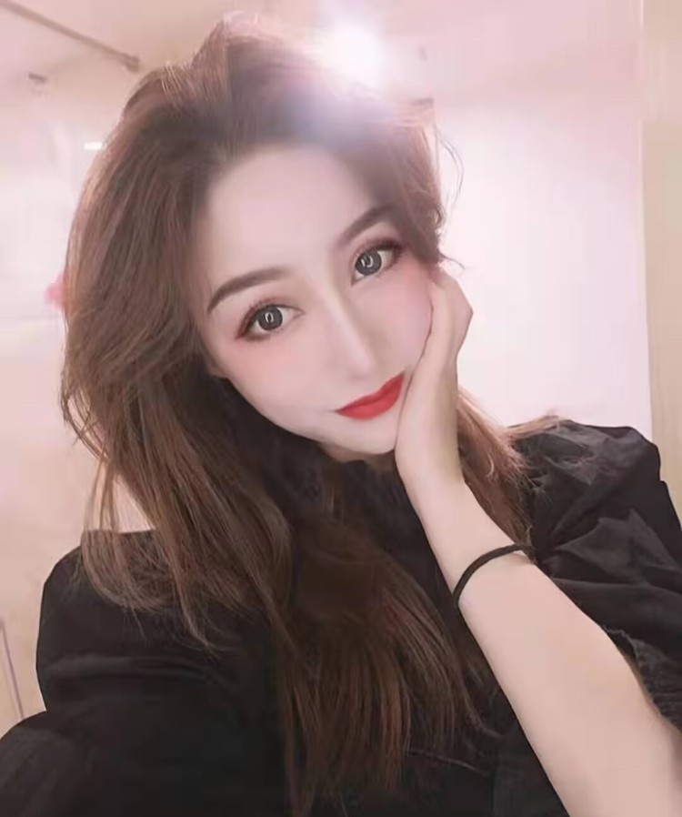 新来的颜值妹妹