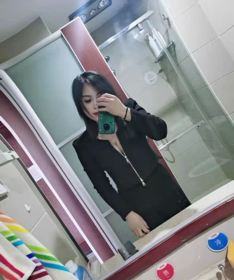 金水大屁股大胸御姐萧冠