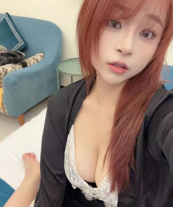 坂田巨乳雨萱