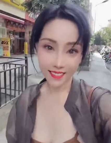永宁门颜值9分的美丽熟女阿姨