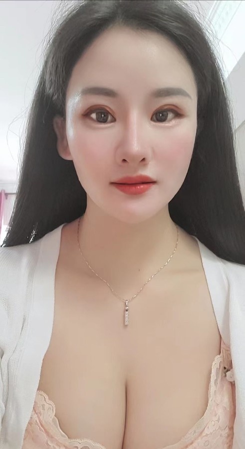 柳州五星街大奶少妇，值得一尝