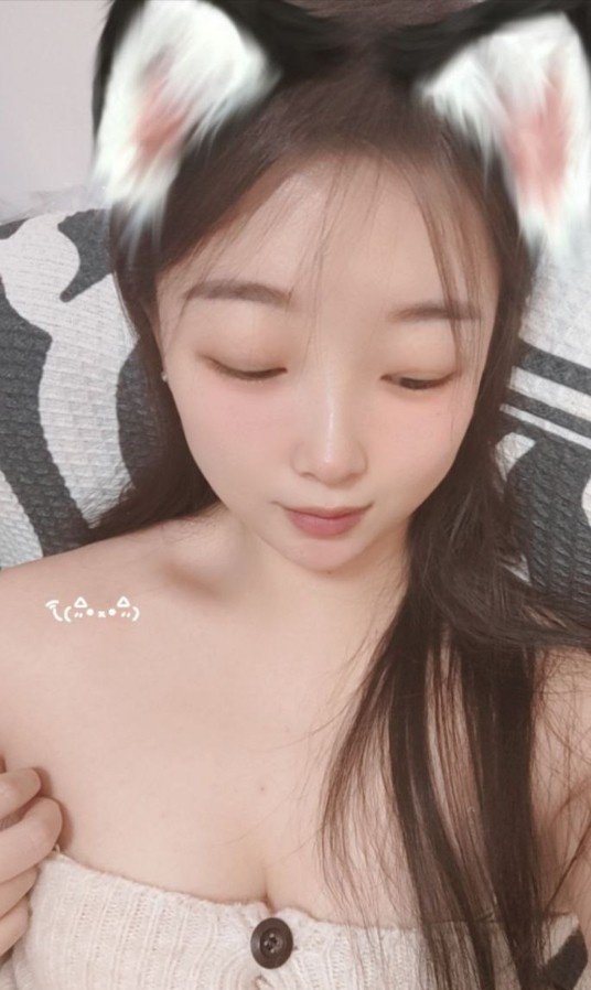 活泼可爱小眯眯