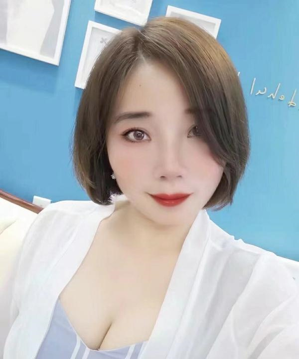 浦口弘扬广场胡小蝶