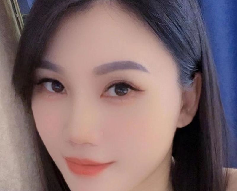 成都大长腿华妹