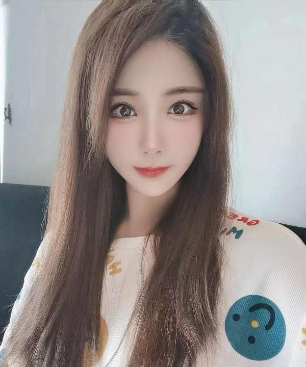 大熊反差颜值绾绾