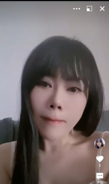 可爱多多小姐姐