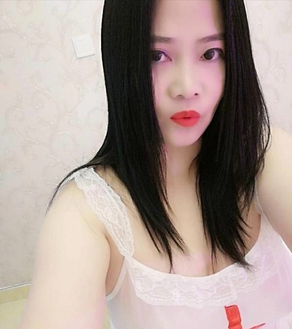 渝北风骚白皙大胸少妇