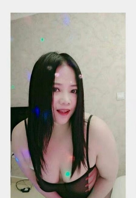 渝北风骚白皙大胸少妇