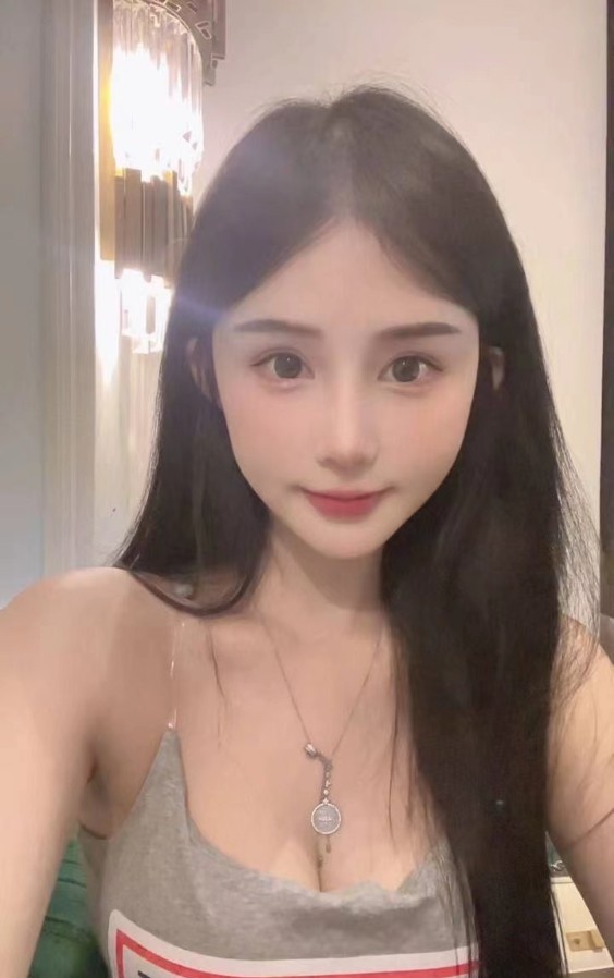 黑丝性感美女老师