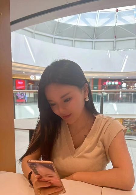 风韵骚浪熟女朱婷