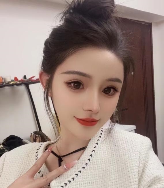 天河激情舌吻苏美