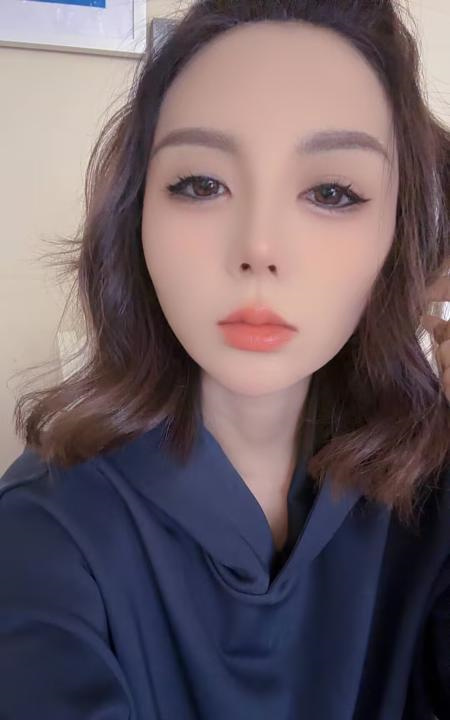 少妇梓涵