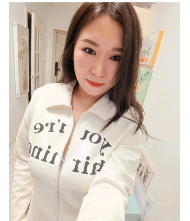 沈阳站大胸美女
