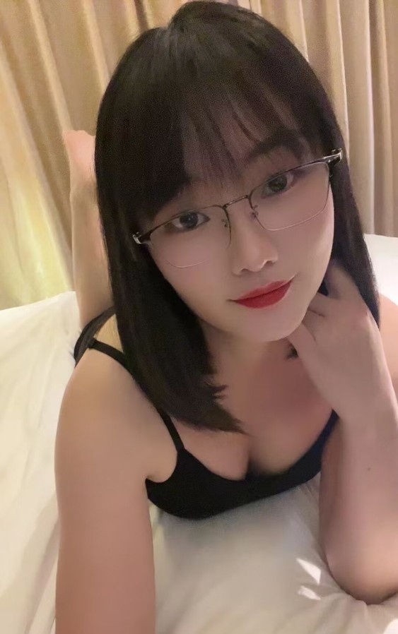 呼市 赛罕 性感小猫