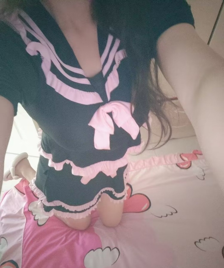 性感高挑大胸美女