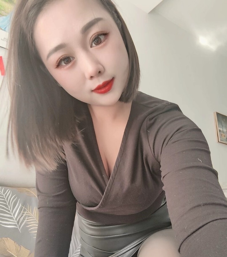 武汉  橘子小姐姐